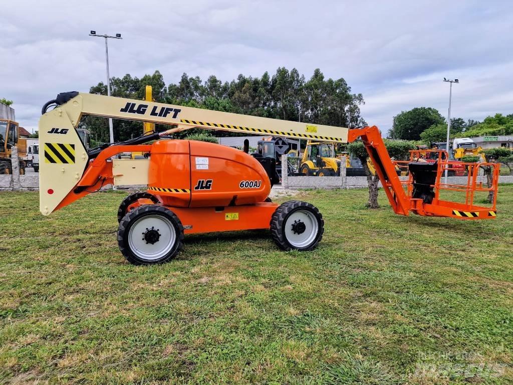 JLG 600 AJ 관절형 전동이동 리프트