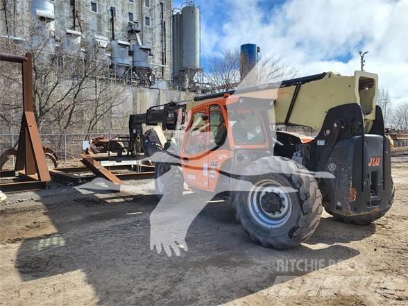JLG 1255 텔러 핸들러