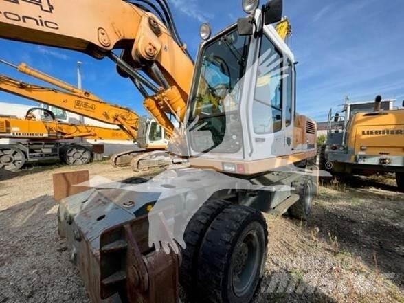 Liebherr A924  휠 굴삭기