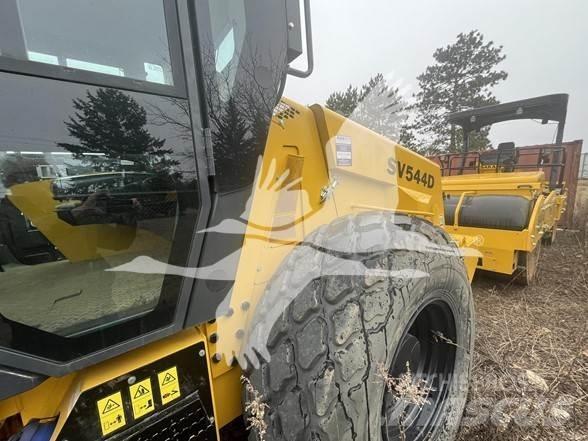 Sakai SV544D 싱글 드럼 롤러