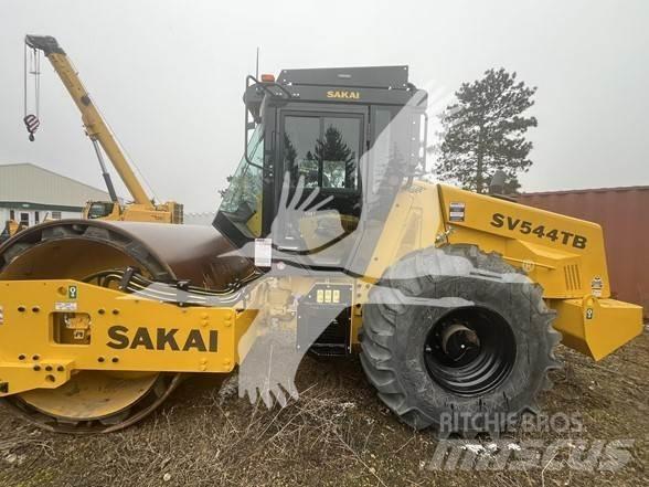 Sakai SV544T 싱글 드럼 롤러