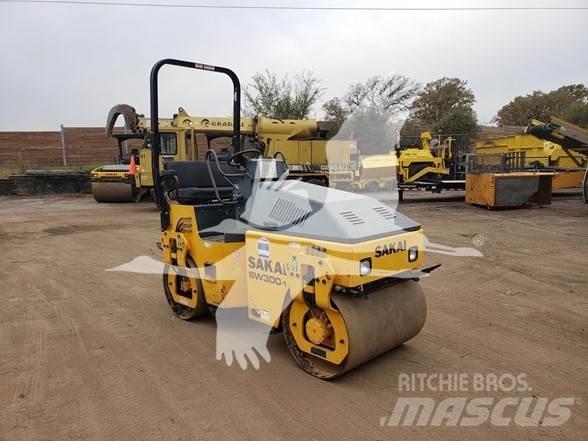 Sakai SW300 싱글 드럼 롤러