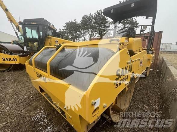 Sakai SW994 싱글 드럼 롤러