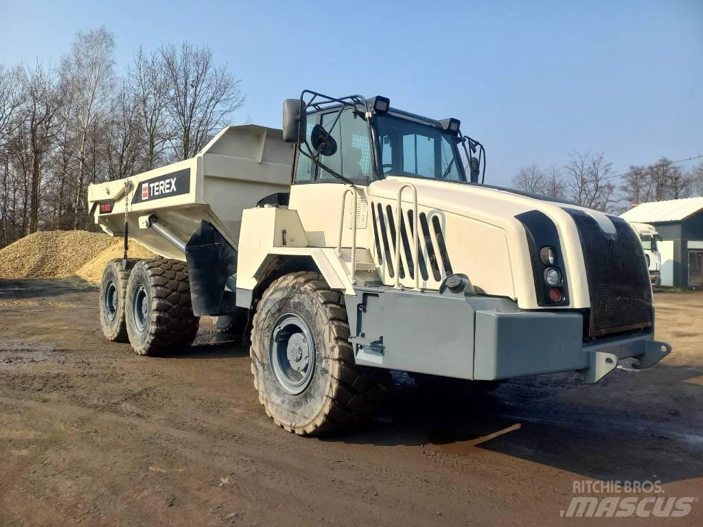 Terex TA 300 연결식 홀러