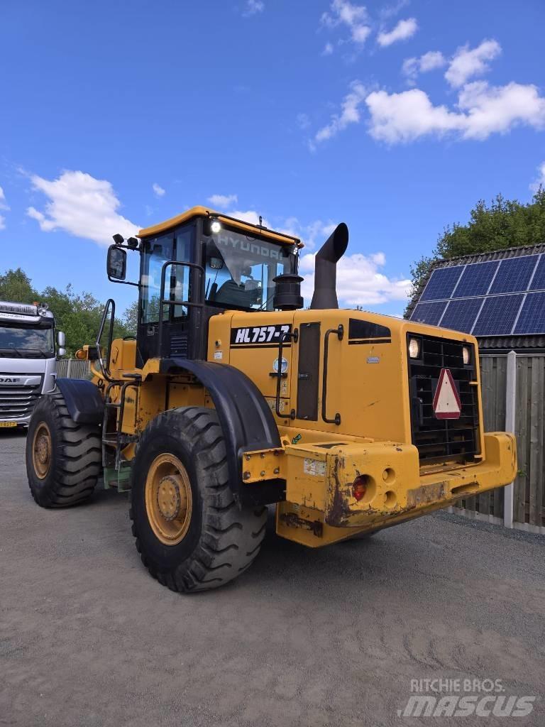 Hyundai HL 757-7  휠로우더