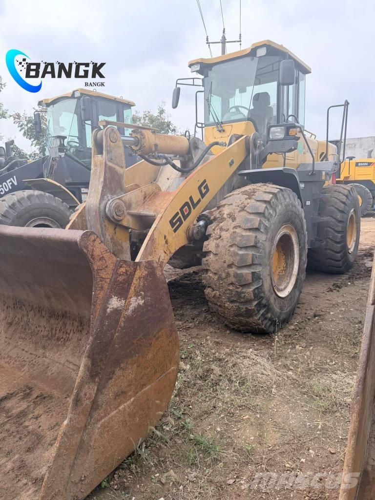 SDLG L 953  휠로우더