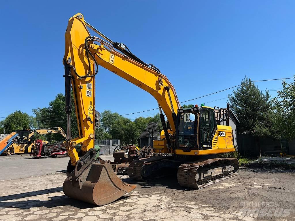 JCB 220X LC 대형 굴삭기 29톤 이상