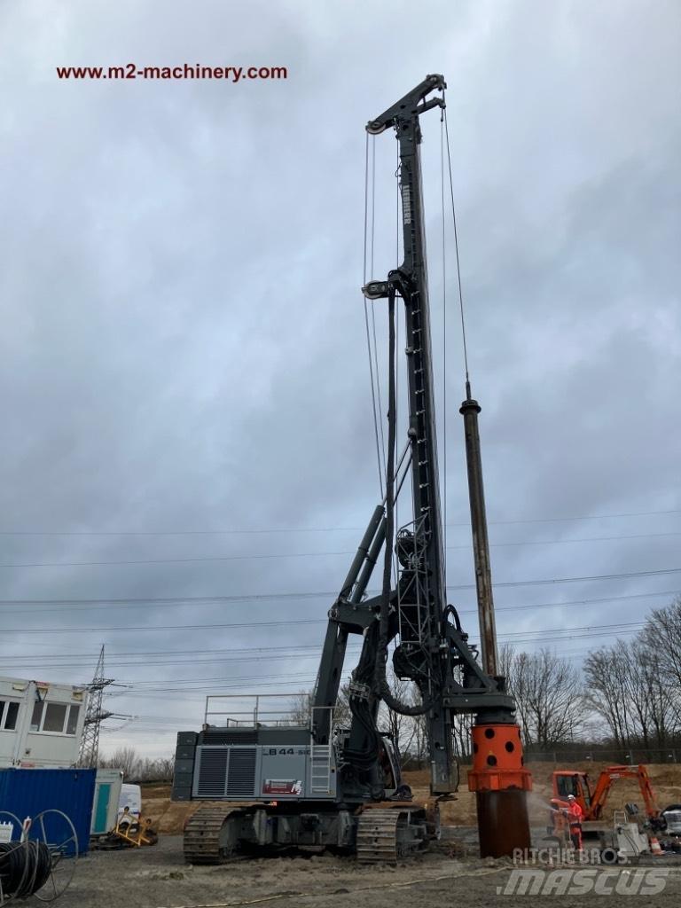 Liebherr LB 44 중형 드릴 장비