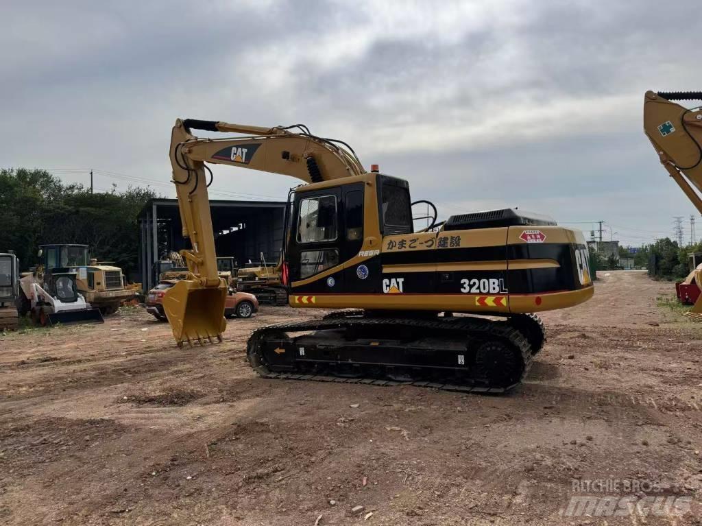 CAT 320 B L 대형 굴삭기 29톤 이상