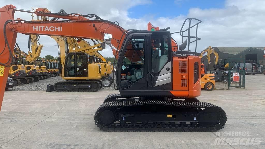 Hitachi ZX 135 US-6 대형 굴삭기 29톤 이상