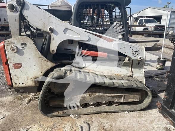 Bobcat T770  스키드로더