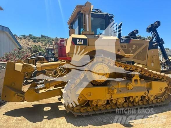 CAT D8T 크롤러 도저