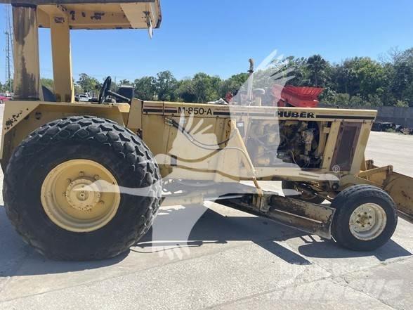 Huber M850A 그레이더