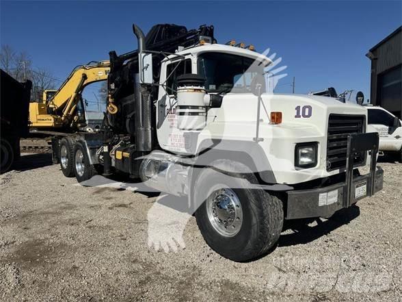 Mack RD688S 트랙터 유닛