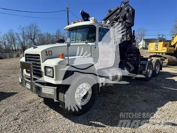 Mack RD688S 트랙터 유닛