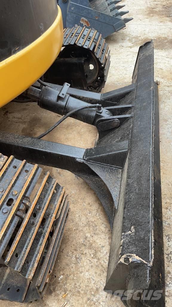 CAT 308C 중형굴삭기 7톤-28톤