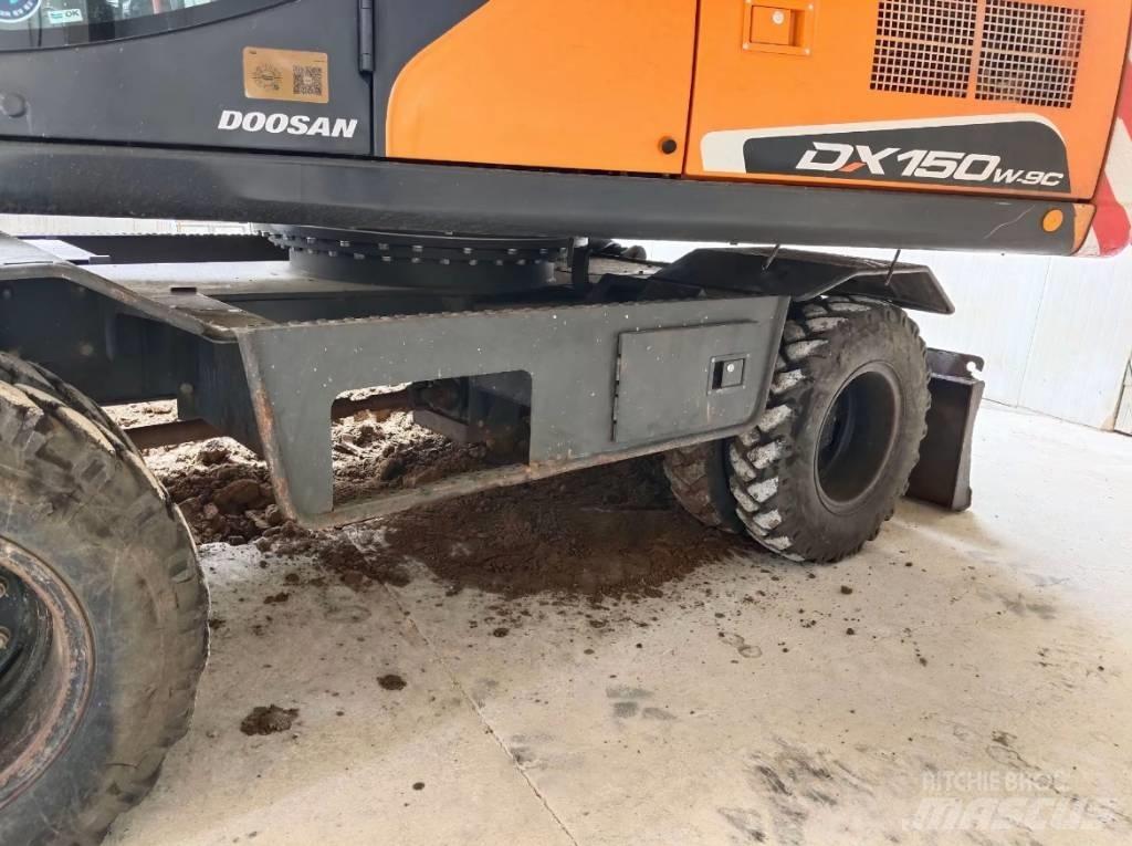 Doosan DX 150W-9C  휠 굴삭기