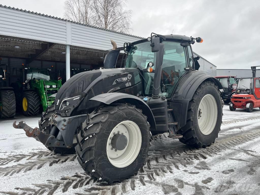Valtra T 174 트랙터