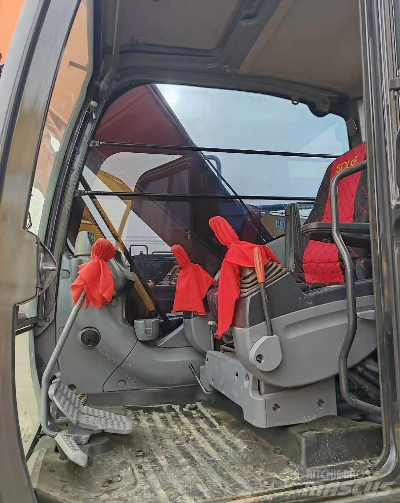 Hitachi 200 대형 굴삭기 29톤 이상