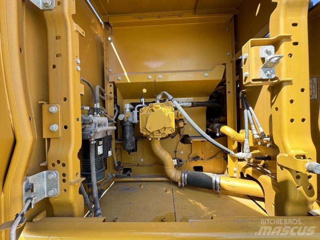 CAT 323GC 대형 굴삭기 29톤 이상