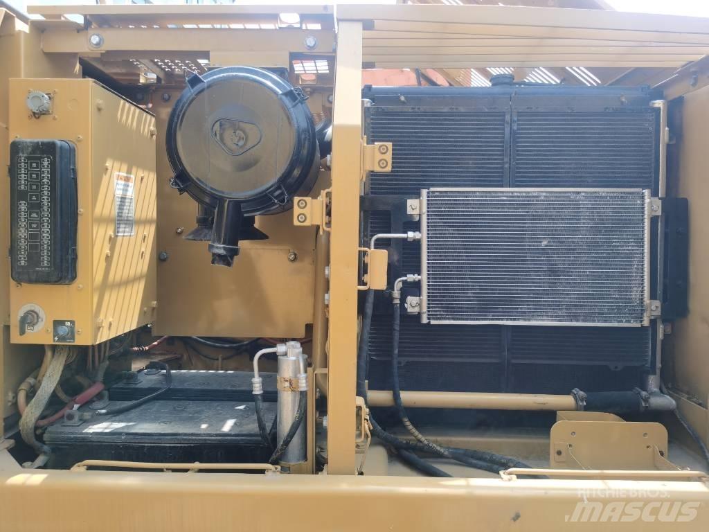 CAT 320 C L 대형 굴삭기 29톤 이상