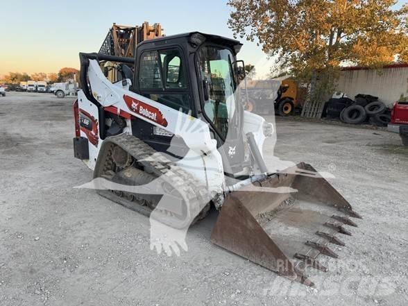 Bobcat T66  스키드로더