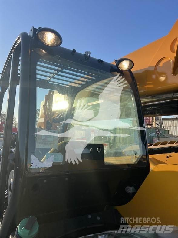 JCB 506-36 텔러 핸들러
