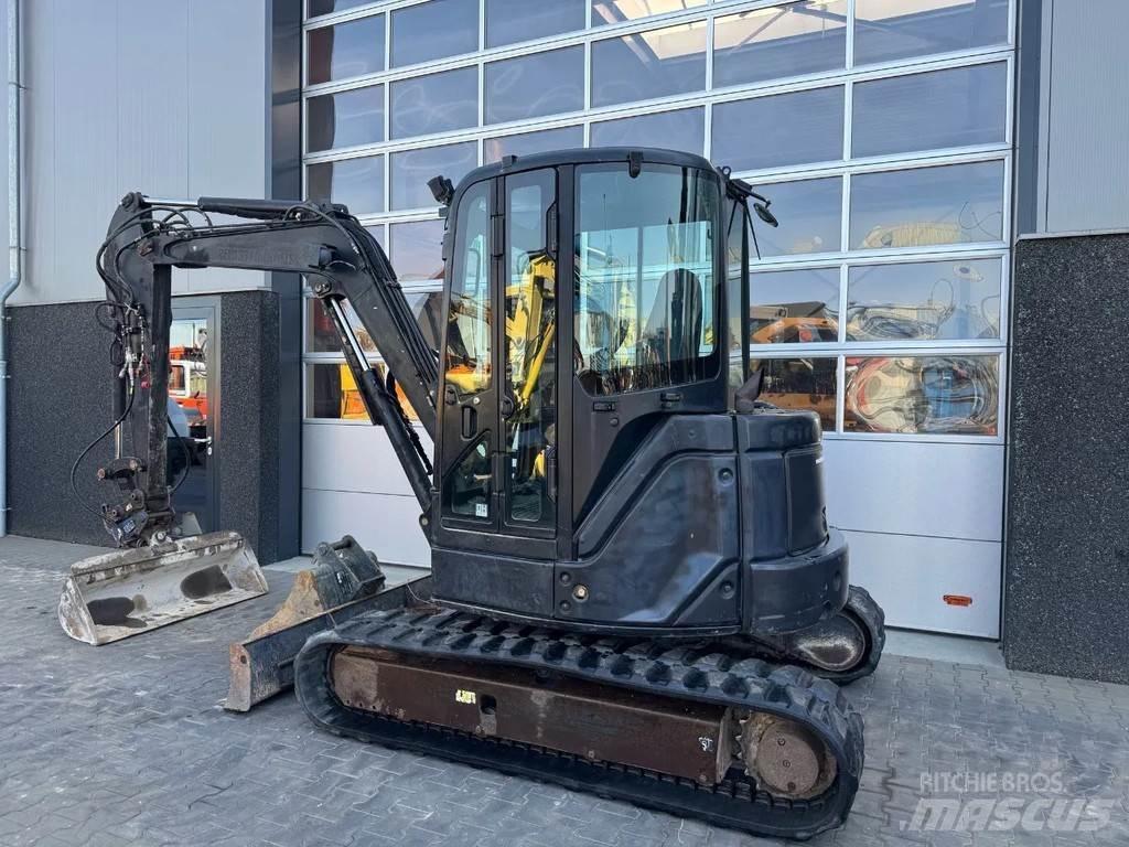 Hitachi ZX52U-3 소형 굴삭기 7톤 미만