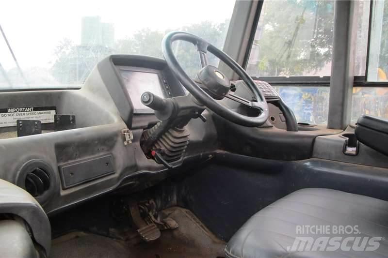 Bell B30D 22000L 기타 트럭