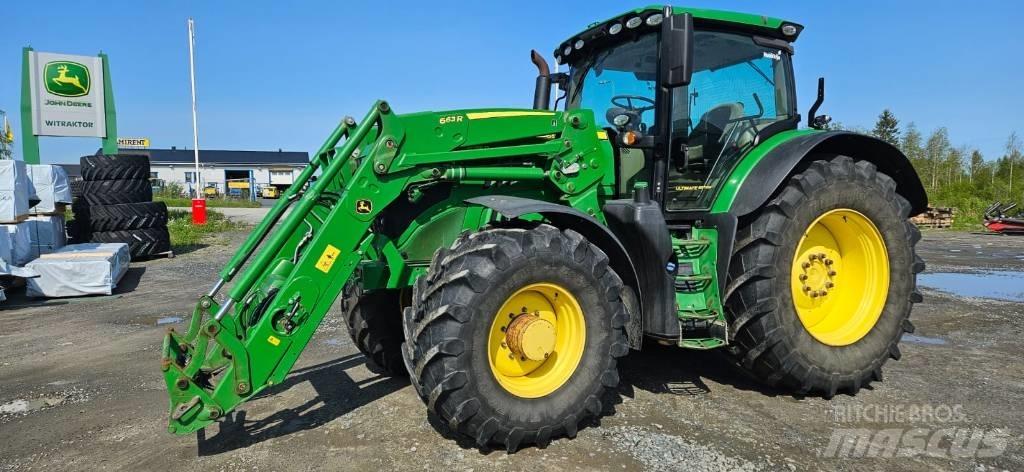 John Deere 6215R 트랙터