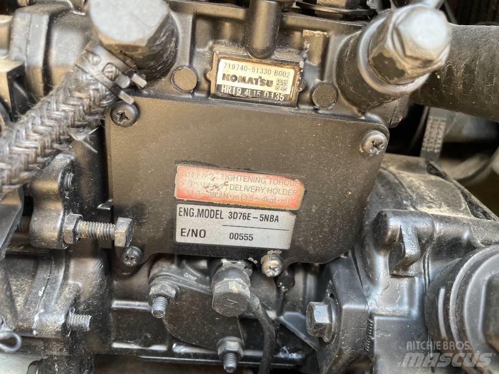 Komatsu PC 20 대형 굴삭기 29톤 이상