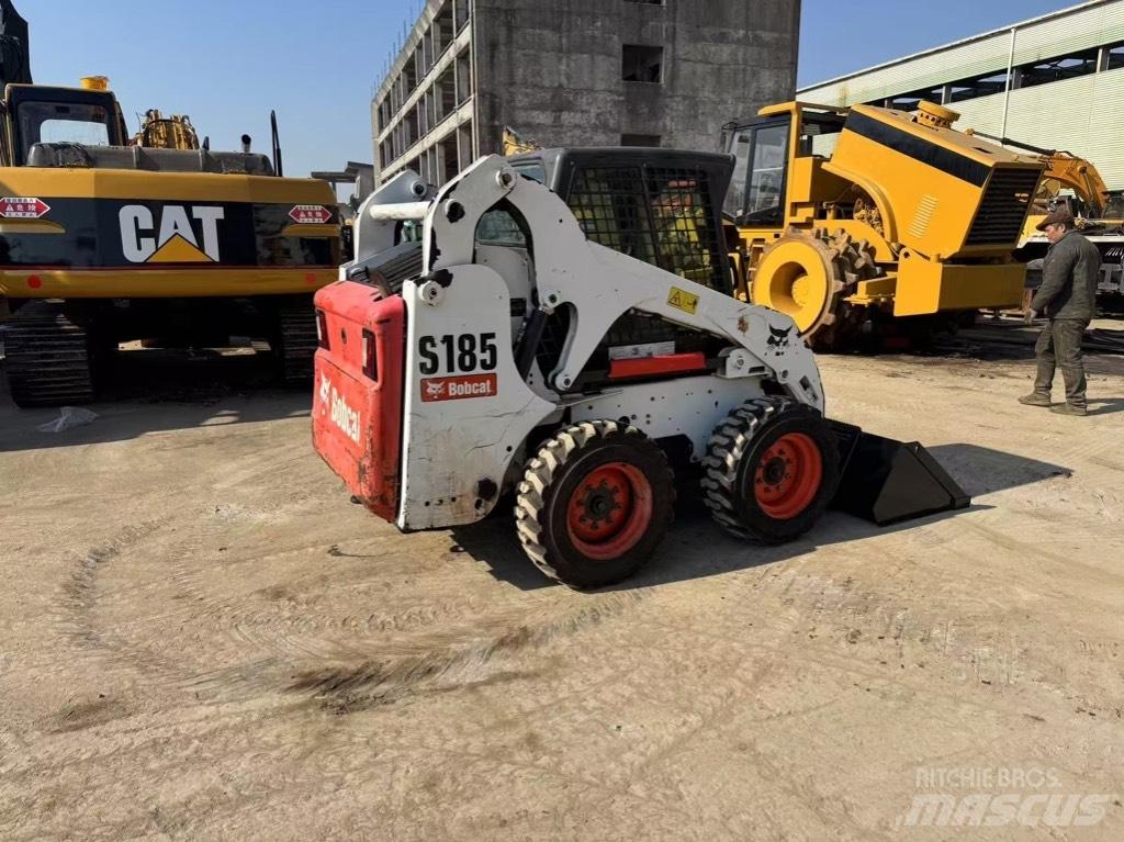 Bobcat S 185  스키드로더