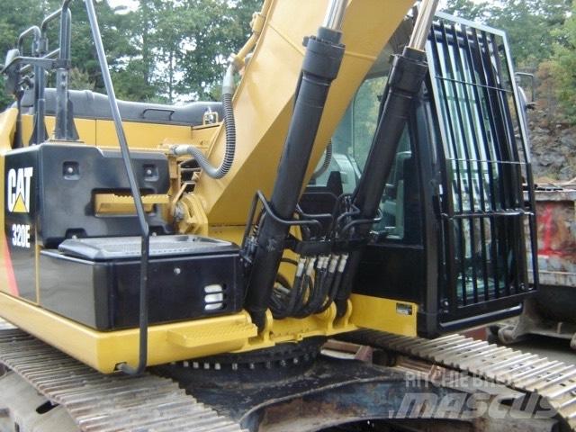 CAT 320 E 대형 굴삭기 29톤 이상