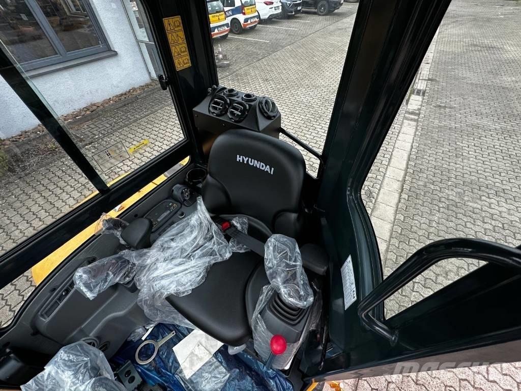 Hyundai R35Z 9A 소형 굴삭기 7톤 미만