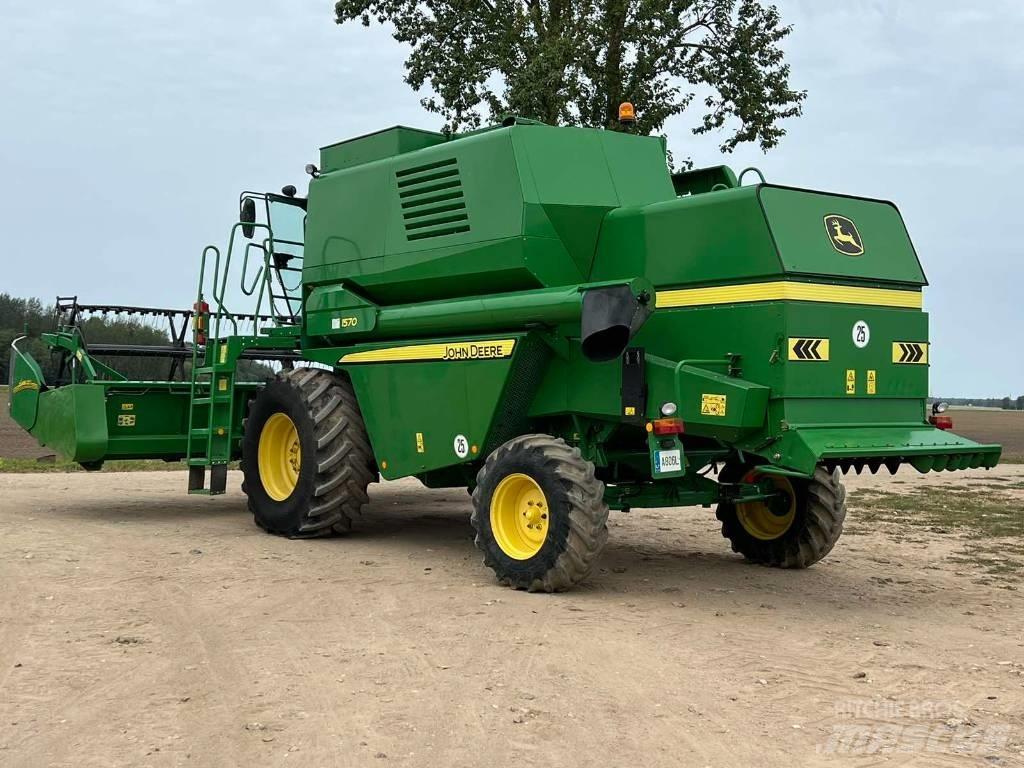 John Deere 1570 콤바인 수확기