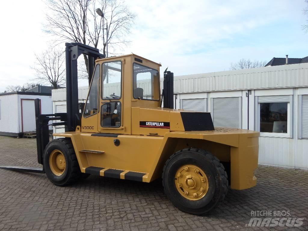 CAT V 300 C 디젤 지게차