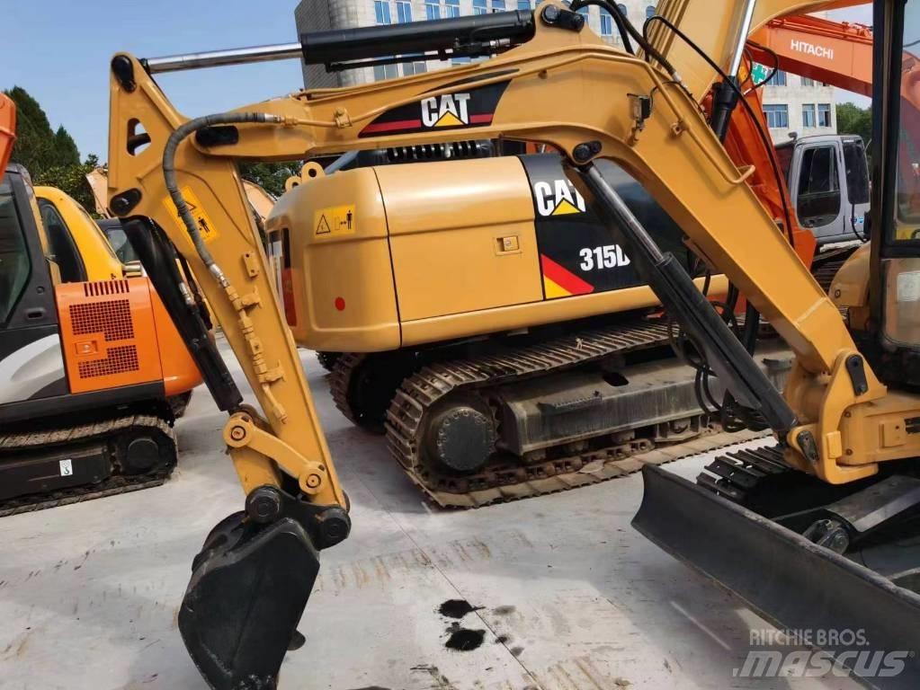 CAT 303c 소형 굴삭기 7톤 미만
