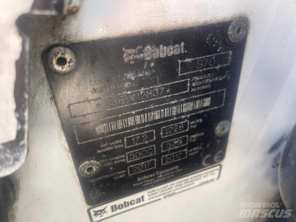 Bobcat S 70  스키드로더