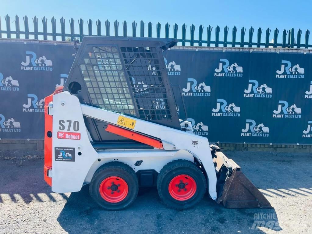 Bobcat S 70  스키드로더
