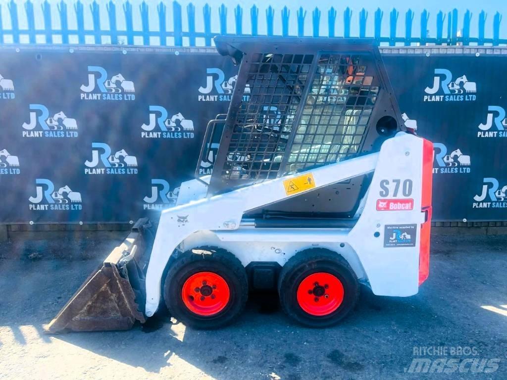 Bobcat S 70  스키드로더