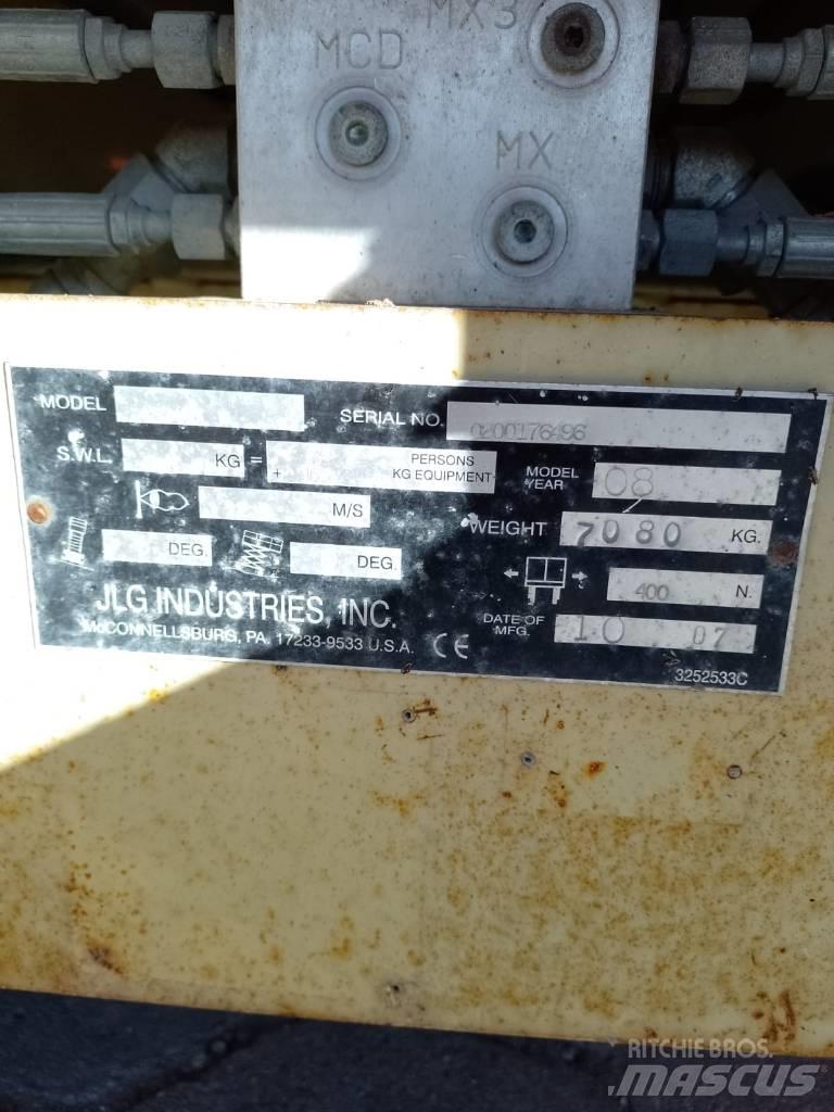 JLG 4394 RT 가위형 리프트