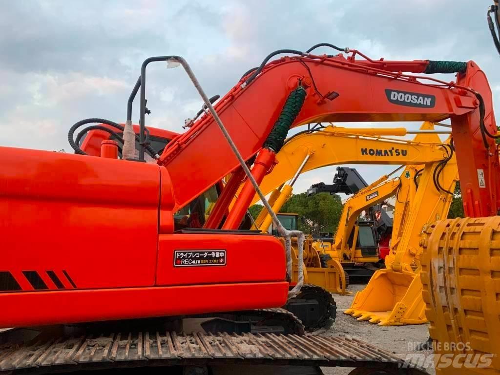 Doosan DX 225 LC 대형 굴삭기 29톤 이상