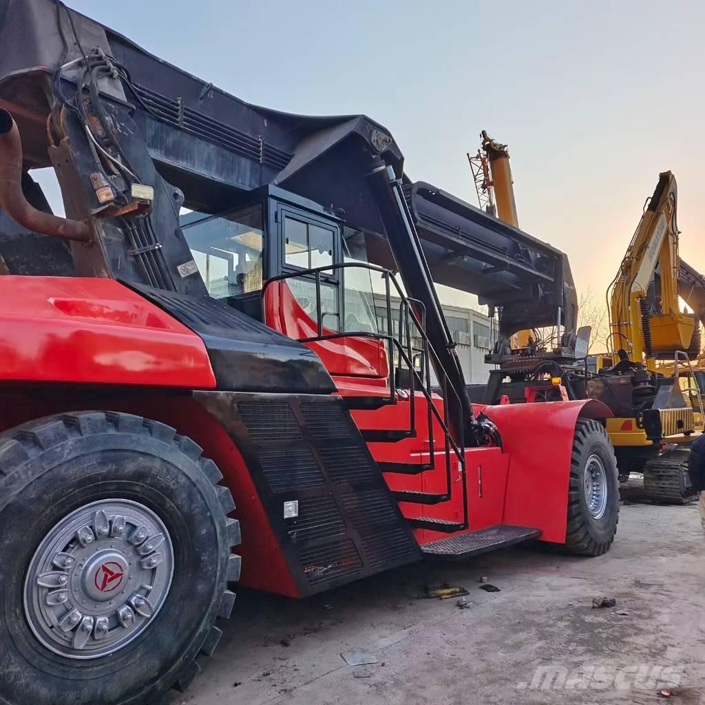 Sany SRSC 45 C30 리치 스태커