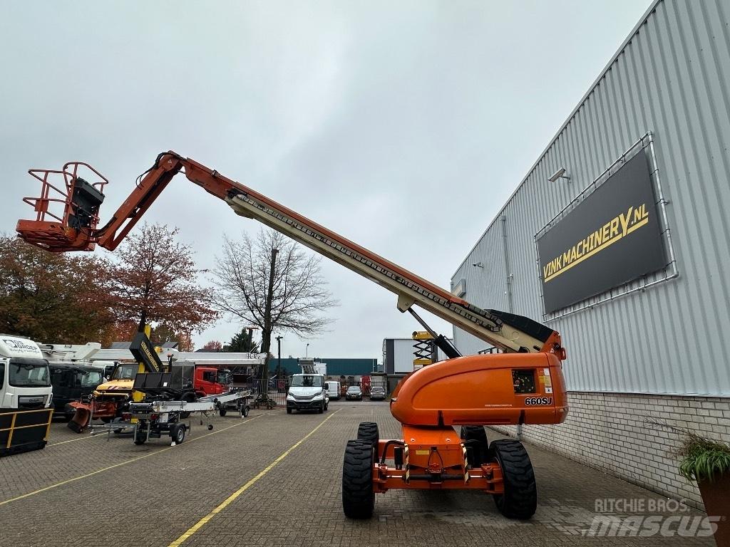 JLG 660 SJ 견인식 전동이동 리프트