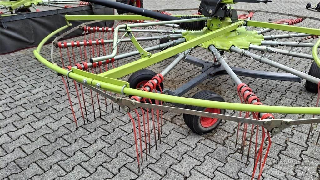 CLAAS Liner 2900 수확기