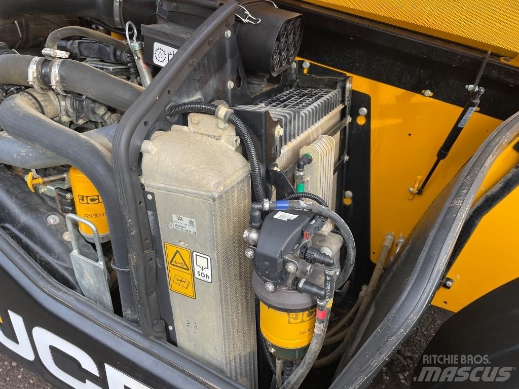 JCB 533-105 텔러 핸들러