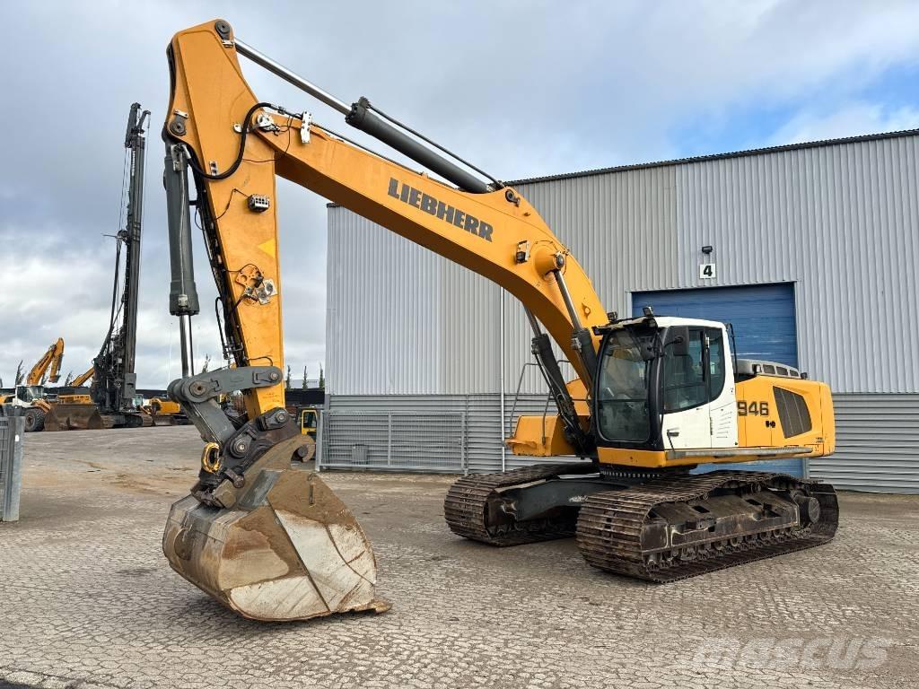 Liebherr R 946 대형 굴삭기 29톤 이상