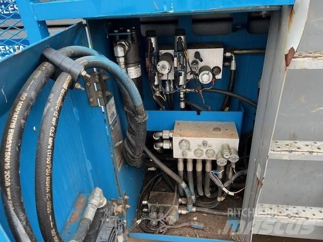 Genie GS 3390 가위형 리프트