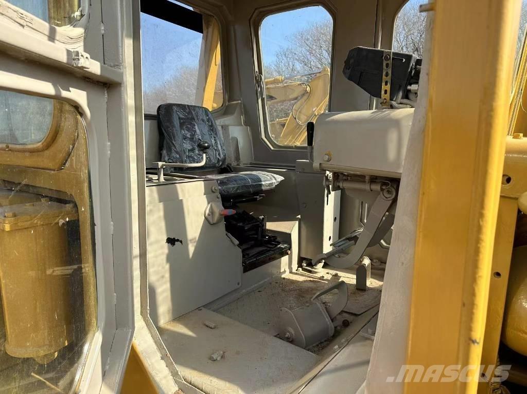 CAT D 8 K 크롤러 도저