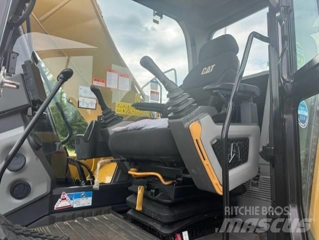 CAT 320GC 대형 굴삭기 29톤 이상